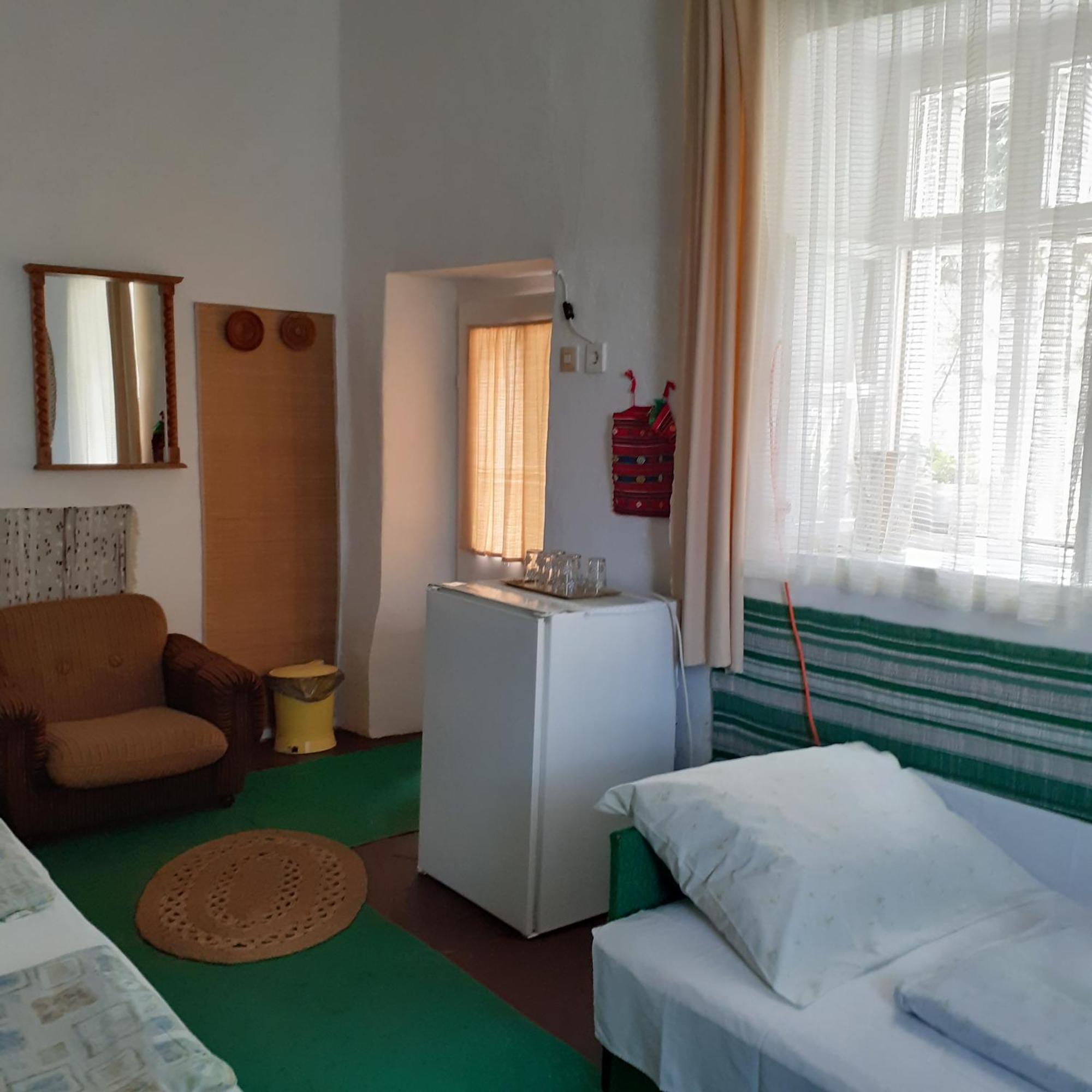 Appartamento Marika vendégház Abádszalók Camera foto
